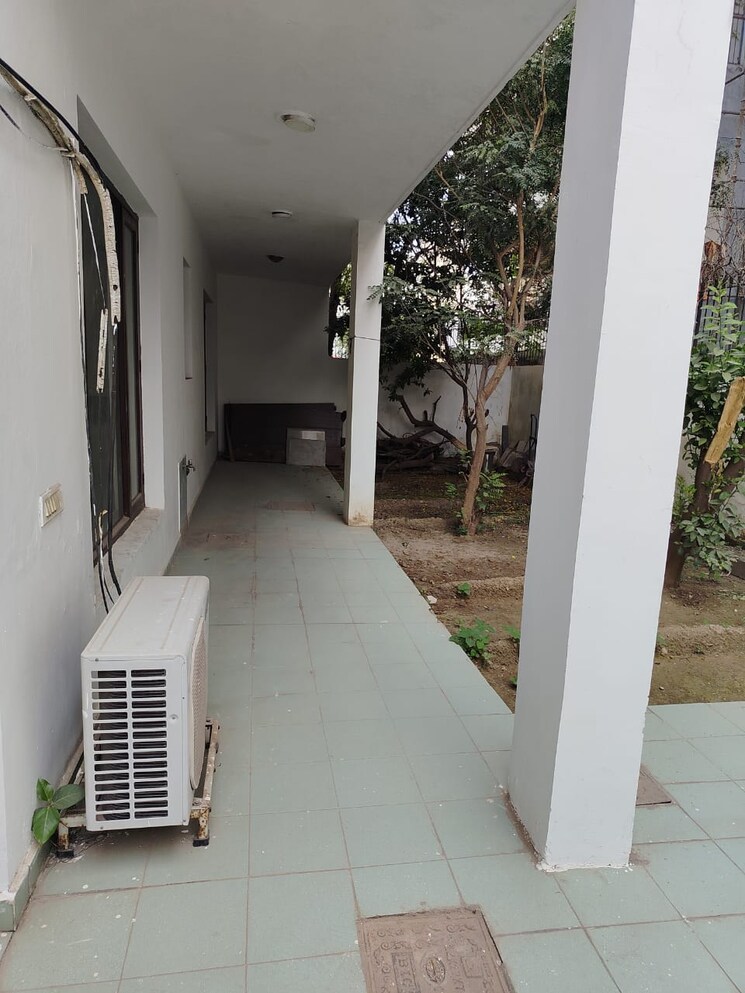 undefined, sushant-lok-3 2 Bedroom 2200 Sq.Ft. Builder Floor In Sector 57 Gurgaon 9346697