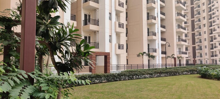 Exterior View, supertech-golf-country-suites 2 Bedroom 1000 Sq.Ft. Apartment In Sector 22d Yamuna Expressway Greater Noida 9346721