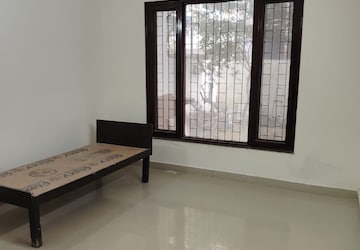 Room in 2 BHK Builder Floor at Sushant Lok 3, Sector 57 – for Rent