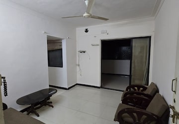 Team Area in 2 BHK Builder Floor at Patel Nagar – for Rent