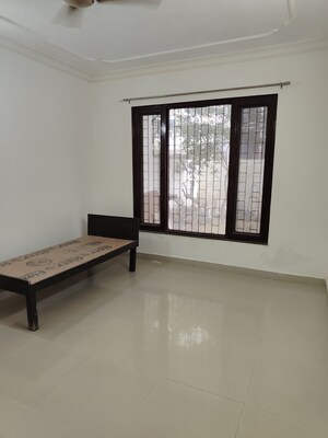 Room in 2 BHK Apartment at Hong Kong Bazaar, Sector 57 – for Rent