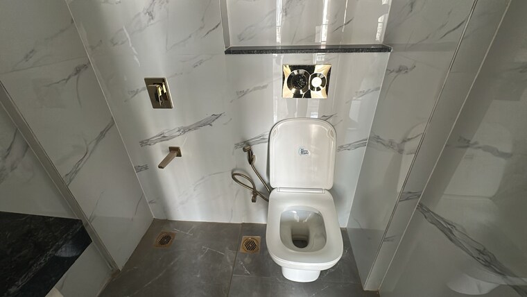 Bathroom, smart-world-orchard 3 Bedroom 1680 Sq.Ft. Apartment In Sector 61 Gurgaon 9346759