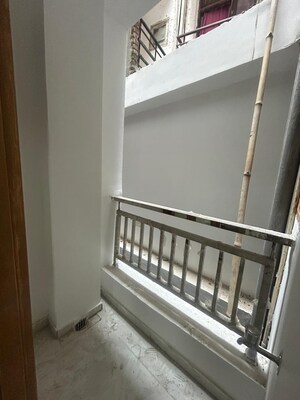 Balcony in 1 BHK Builder Floor at Saket – for Rent