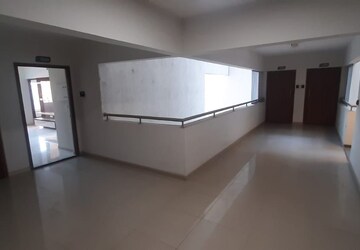 Furnished Amenities in 2 BHK Apartment at Shapoorji Pallonji Joyville Phase 2, Sector 102 – for Rent