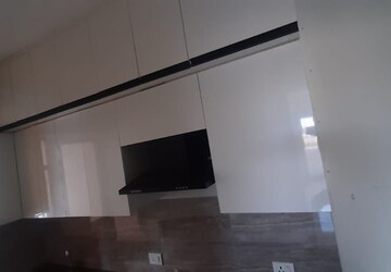 Room in 2 BHK Apartment at Shapoorji Pallonji Joyville Phase 2, Sector 102 – for Rent