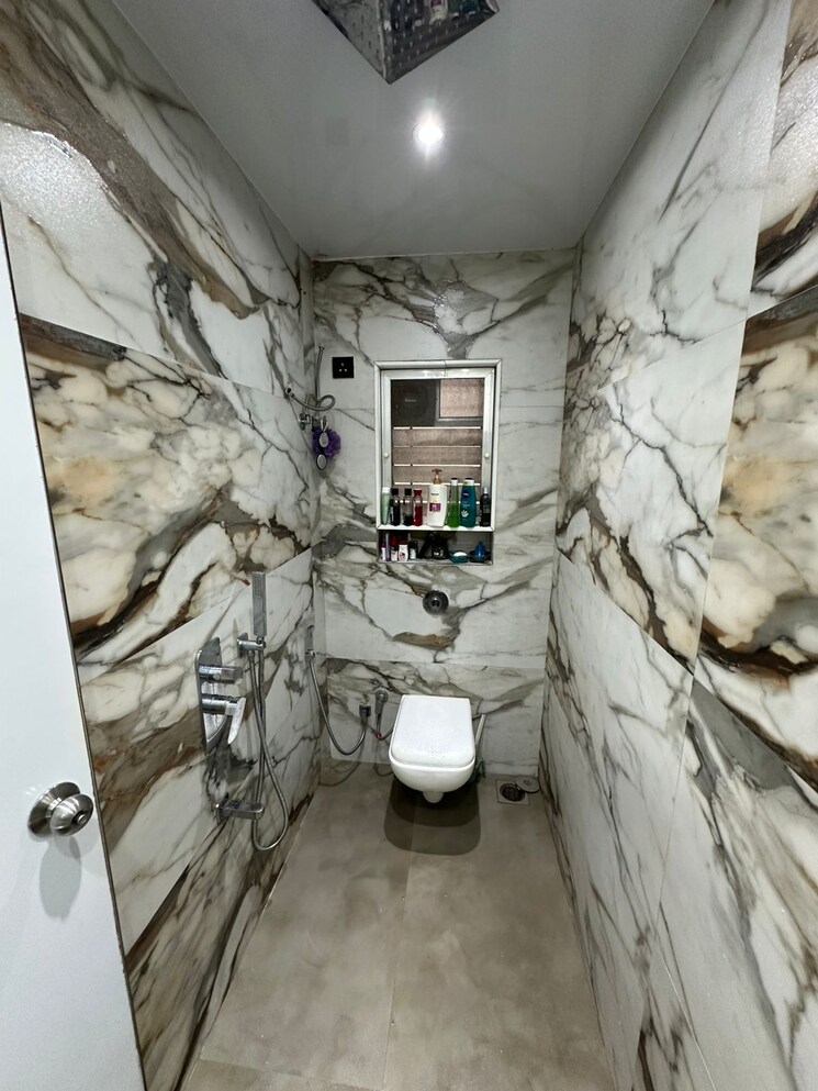 Bathroom, benzer-tower 2 Bedroom 800 Sq.Ft. Apartment In Kandivali East Mumbai 9346803