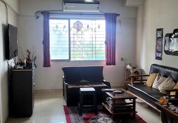 Living Room in 2 BHK Apartment at Indu Ganesh CHS, Sion – for Sale