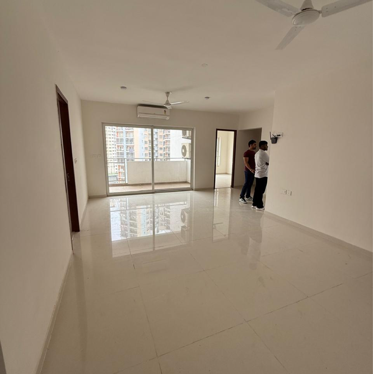 3 BHK Apartment For Rent in Shapoorji Pallonji Joyville Tower Crown