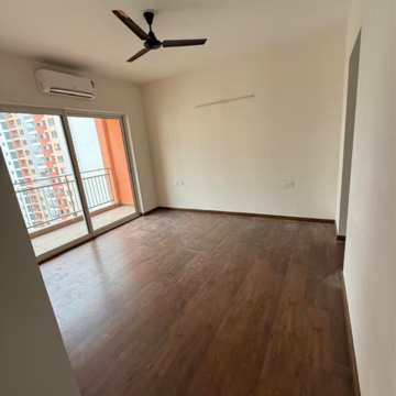 Room in 3 BHK Apartment at Shapoorji Pallonji Joyville Tower Crown, Sector 102 – for Rent