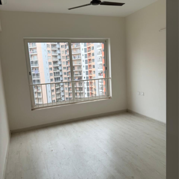 Room in 3 BHK Apartment at Shapoorji Pallonji Joyville Tower Crown, Sector 102 – for Rent