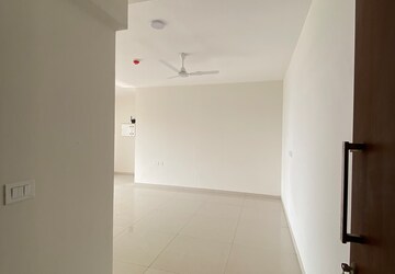 Bathroom in 3 BHK Apartment at M3M Marina, Sector 68 – for Rent