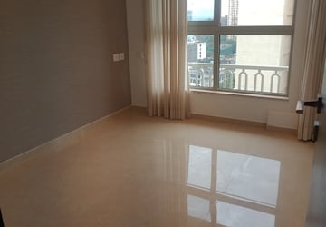 Room in 2 BHK Apartment at Hiranandani Highland, Powai – for Sale