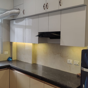 Kitchen in 2.5 BHK Apartment at Smart World Gems, Sector 89 – for Rent