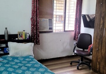 Bedroom in 2 BHK Apartment at Indu Ganesh CHS, Sion – for Sale