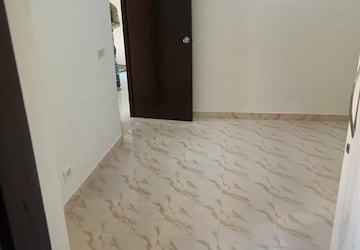 Room in 2 BHK Apartment at Apex Our Homes, Sector 37c – for Sale