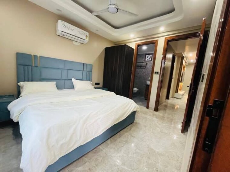 Master Bedroom, saket 3 Bedroom 150 Sq.Ft. Builder Floor In Saket Delhi 9346893