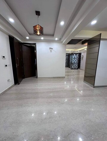Room in 3.5 BHK Builder Floor at Ansal Sushant Lok I, Sector 43 – for Sale