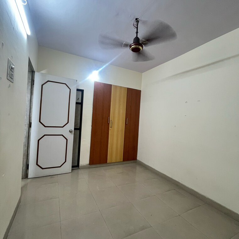 Room, rutu-estate 1 Bedroom 450 Sq.Ft. Apartment In Brahmand Thane 9346888