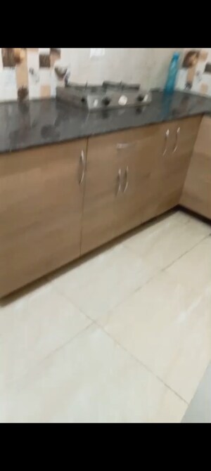Room in 1 RK Apartment at Gaur City 2 - 14th Avenue, Sector 16c Greater Noida – for Rent