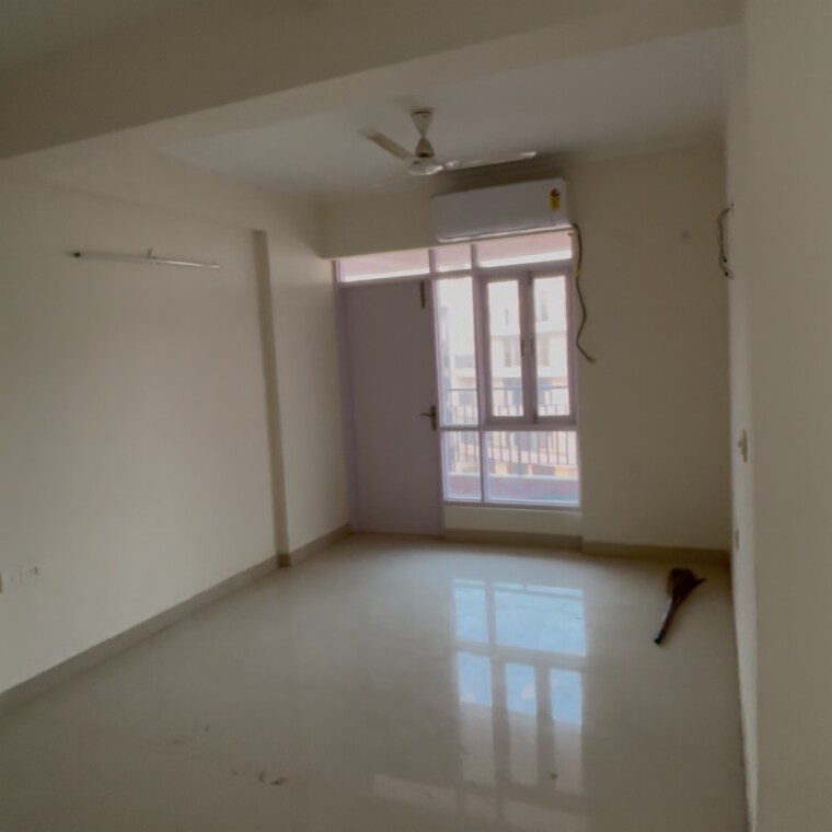 Room, pareena-express-heights 4 Bedroom 3500 Sq.Ft. Penthouse In Sector 99 Gurgaon 9346913