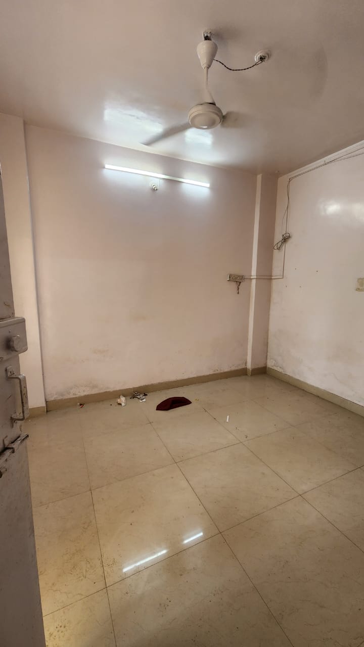 1 RkApartment For Rent in Ostwal Tower