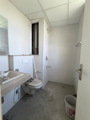 Bathroom in 4 BHK Apartment at Conscient Heritage Max, Sector 102 – for Rent