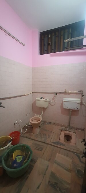Bathroom in 1.5 BHK Independent House at Sector 7 – for Rent
