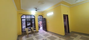 Living Room in 1.5 BHK Independent House at Sector 7 – for Rent