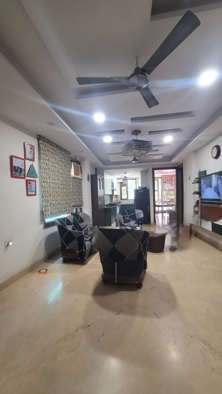 Living Room, vivek vihar phase 1 3 Bedroom 1400 Sq.Ft. Builder Floor In Vivek Vihar Phase 1 Delhi 9346939