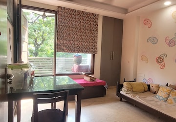 Master Bedroom in 3 BHK Builder Floor at Vivek Vihar Phase 1 – for Sale