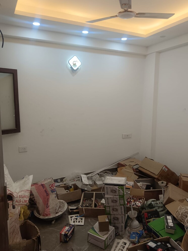 Team Area, malviya nagar 4 Bedroom 1400 Sq.Yd. Builder Floor In Malviya Nagar Delhi 9346956