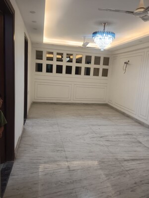 Room in 4 BHK Builder Floor at Malviya Nagar – for Sale