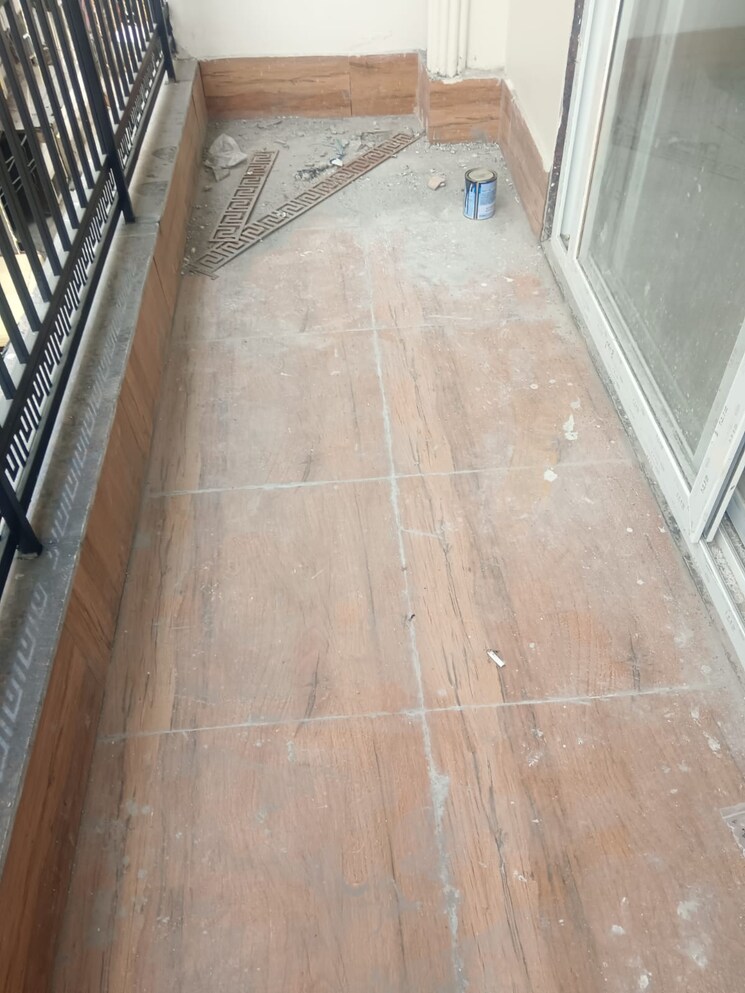 Balcony, malviya nagar 4 Bedroom 1400 Sq.Yd. Builder Floor In Malviya Nagar Delhi 9346956