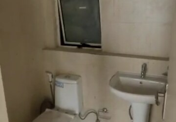 Bathroom in 2.5 BHK Apartment at Imperia Esfera, Sector 37c – for Sale