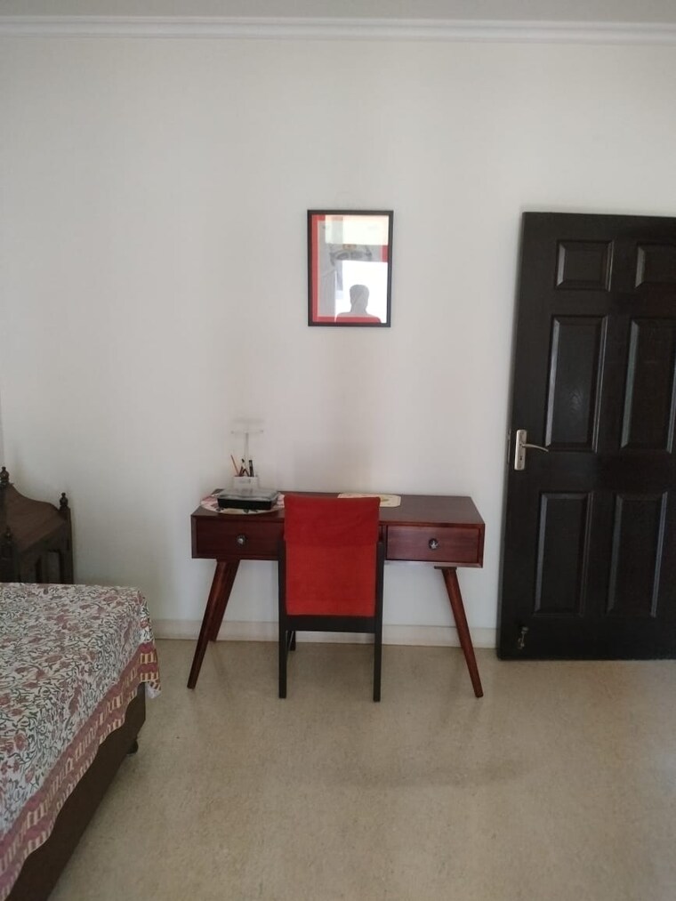 Living Room, karanvir-towers 3 Bedroom 2150 Sq.Ft. Apartment In Sector 52 Gurgaon 9346989