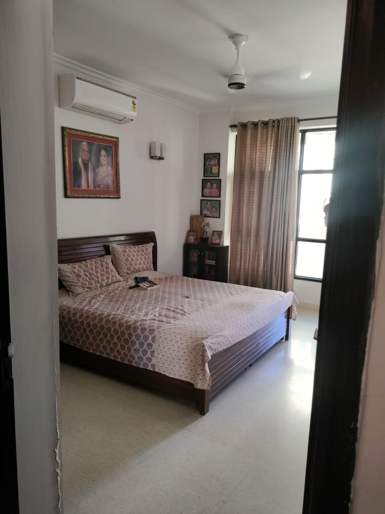 Bedroom, karanvir-towers 3 Bedroom 2150 Sq.Ft. Apartment In Sector 52 Gurgaon 9346989