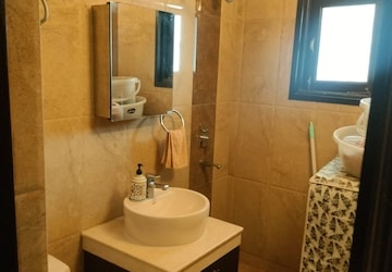 Bathroom in 3 BHK Apartment at Karanvir Towers, Sector 52 – for Sale