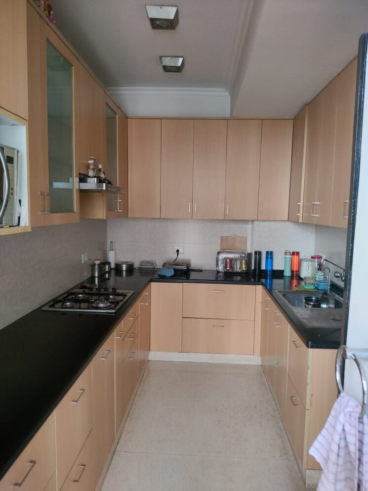 Kitchen, karanvir-towers 3 Bedroom 2150 Sq.Ft. Apartment In Sector 52 Gurgaon 9346989