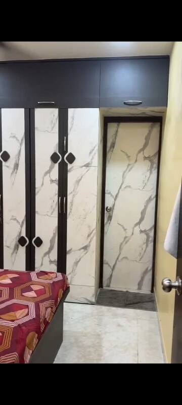 Furnished Amenities in 1 BHK Apartment at Lodha Amara, Kolshet Road – for Rent