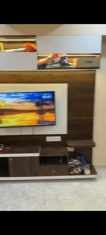 Furnished Amenities in 1 BHK Apartment at Lodha Amara, Kolshet Road – for Rent