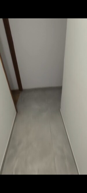 Furnished Amenities in 1 BHK Apartment at Kurla East – for Rent