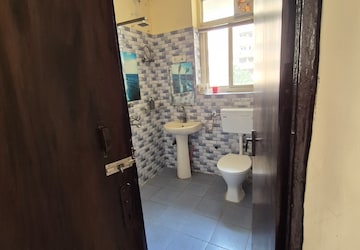 Bathroom in 3.5 BHK Apartment at OCS Apartments, Mayur Vihar 1 – for Rent