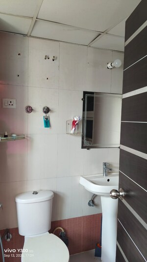 Bathroom in 3 BHK Apartment at Panchsheel Greens II, Sector 16 Greater Noida – for Sale