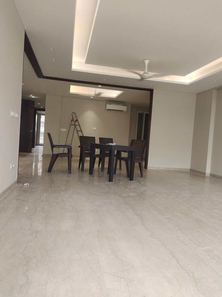 Room, greater kailash i 4 Bedroom 2700 Sq.Ft. Builder Floor In Greater Kailash I Delhi 9347068