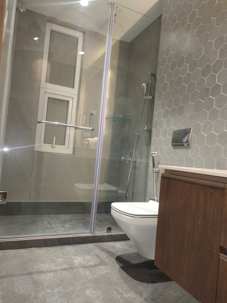 Bathroom, greater kailash i 4 Bedroom 2700 Sq.Ft. Builder Floor In Greater Kailash I Delhi 9347068