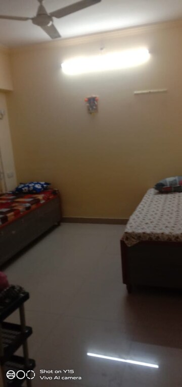 Room in  Pg at Prabhadevi – for Rent
