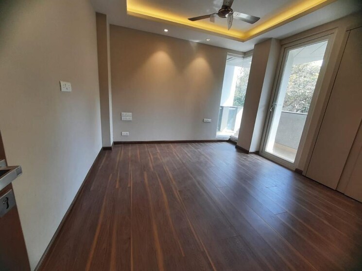 Room, greater kailash i 4 Bedroom 4500 Sq.Ft. Builder Floor In Greater Kailash I Delhi 9347087