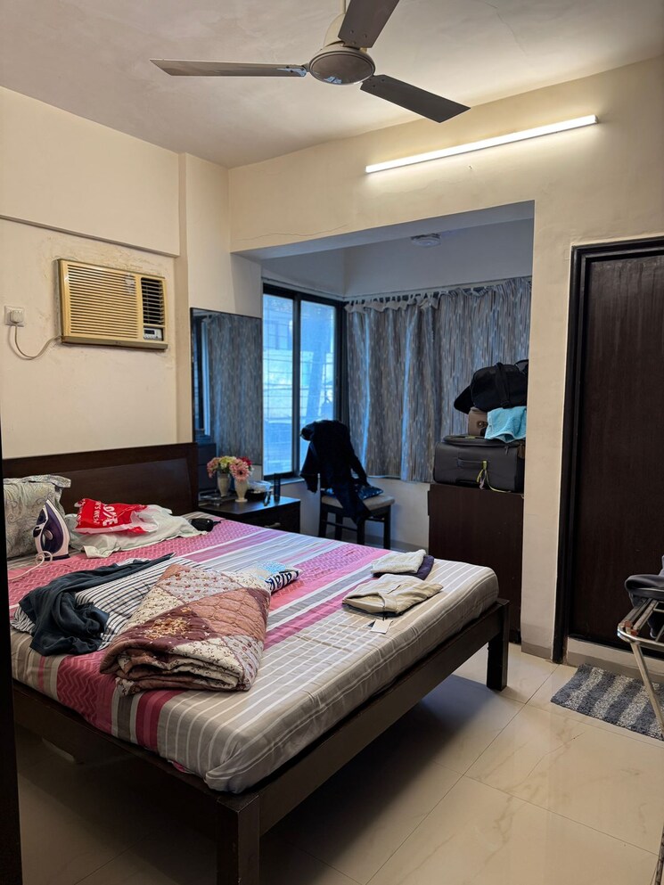 Bedroom, andheri west 2 Bedroom 900 Sq.Ft. Apartment In Andheri West Mumbai 9347099