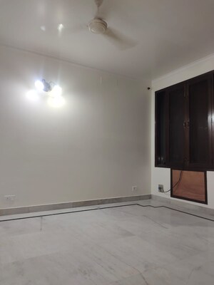 Room in 4 BHK Builder Floor at Greater Kailash I – for Rent