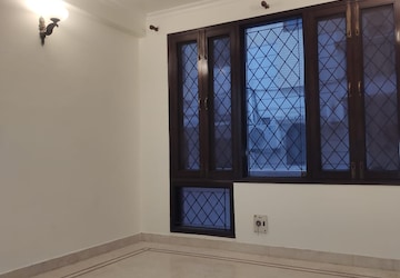 Room in 4 BHK Builder Floor at Greater Kailash I – for Rent
